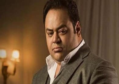 محمد ممدوح يروى تعديل مشهد مع دينا الشربيني