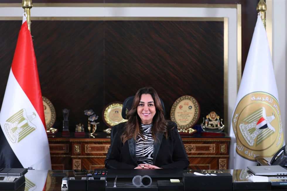 منال عوض تؤهل 30 ألف شاب لريادة الأعمال
