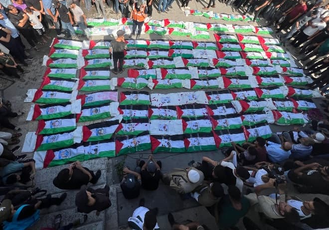 غزة تودع 100 شهيد من بينهم 70 طفلا