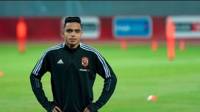 الأهلي يجهز الدبيس لمواجهة سموحة