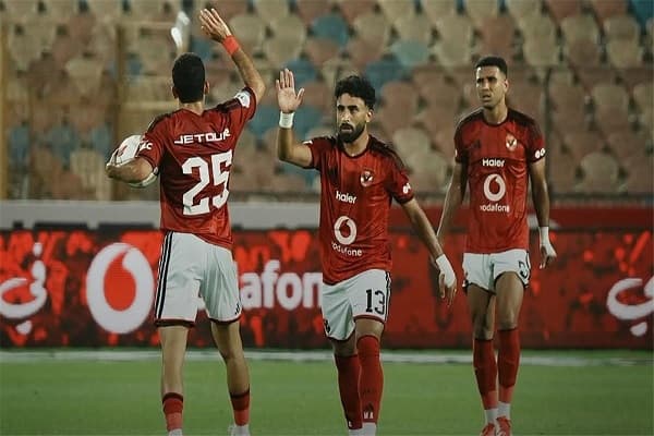 سفيان بن جديدة يتصدر هجوم الأهلي أمام زد