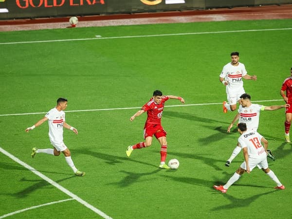 الزمالك والأهلي يتواجهان في القمة الـ 133
