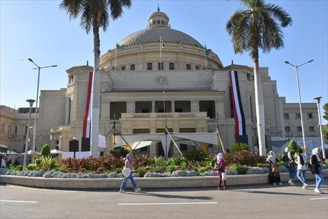 طالب ينال فصلين بعد شكواه ضد وكيل الكلية