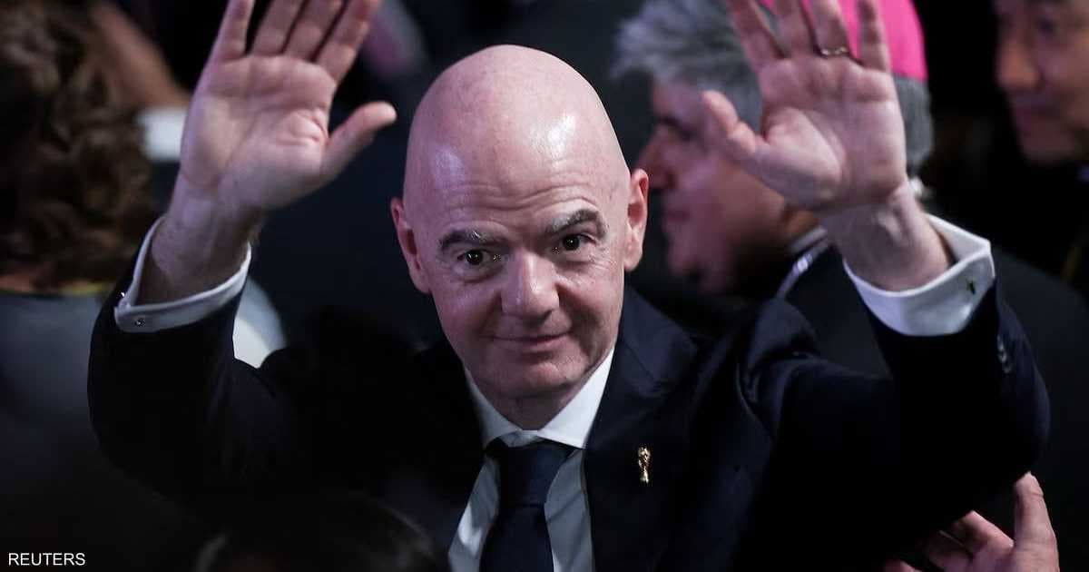 فيفا يرغب في نشر الكرة عالميا
