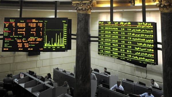 أسهم "اراب للتنمية" تتصدر تداولات السوق الصغيرة