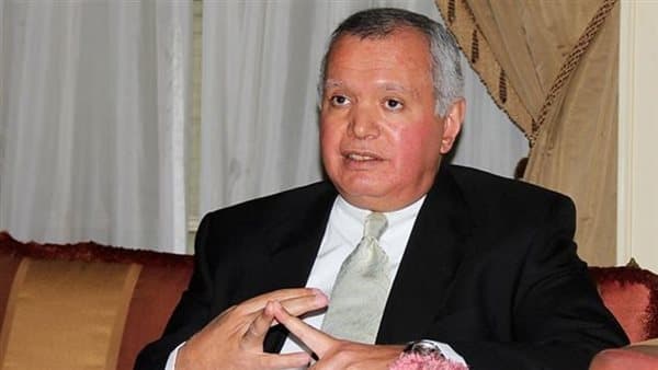 محمد العرابي: احتمال ضربة عسكرية لأيران