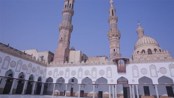 الأزهر يقيم فعاليات يوم السرد القرآني في مصر