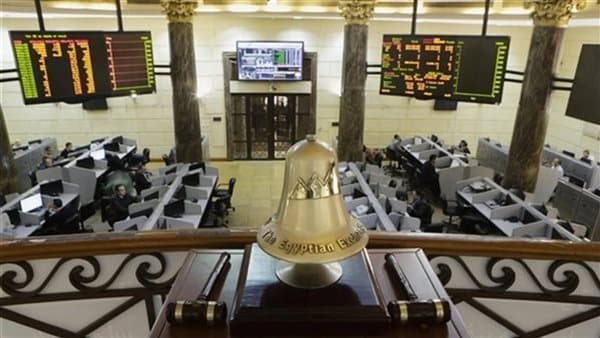 البنك العقاري المصري يتصدر تعاملات البورصة الأحد