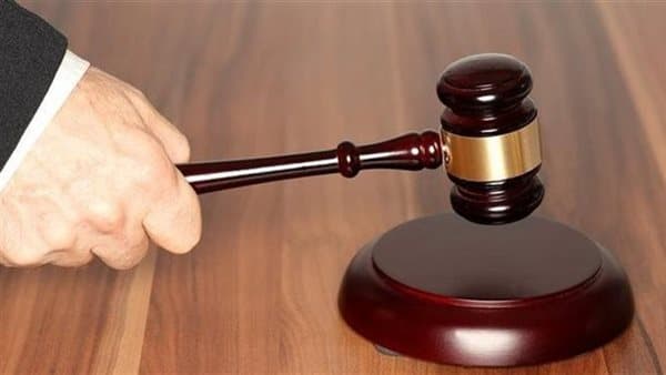 إحالة شخص بتهمة تجارة الأقراص المخدرة بالجيزة