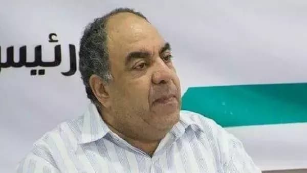 خبير اقتصادي يقترح حلولاً لأزمة الديون المصريه