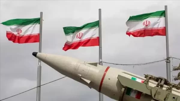 إيران تهدد واشنطن بأسلحة نووية