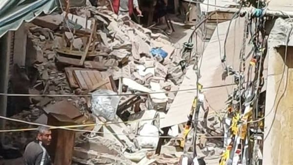 انهيار عقار يتسبب في إصابة 5 في حدائق القبة