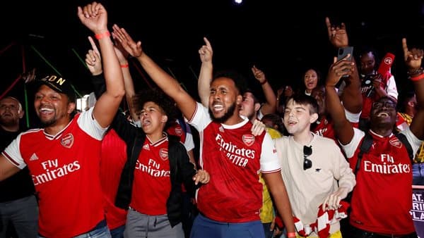 جماهير أرسنال تشجع تعادل إيفرتون مع مانشستر