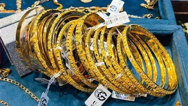 الذهب يتراجع مجددا ويهبط أكثر