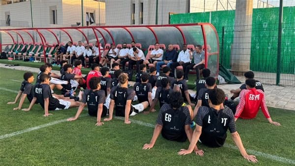 حسين عبداللطيف يمنح الناشئين راحة ويلغي ودية الزمالك