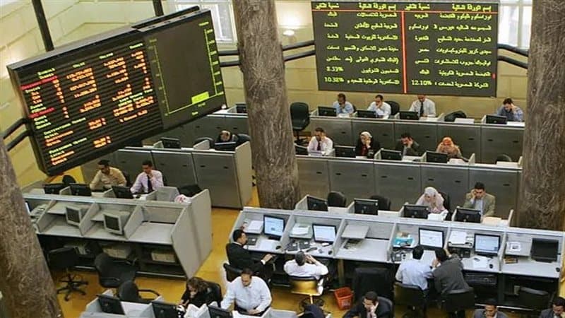 7 بنوك تسيطر على تداولات السوق اليوم