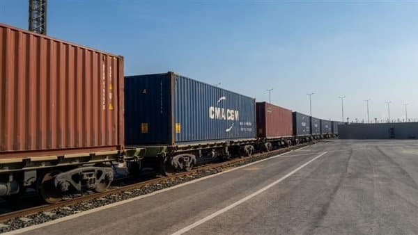 السخنة وبورسعيد تربطان بالقطار السريع لزيادة نقل البضائع