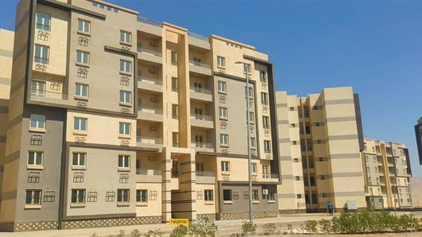 استكمال تسليم وحدات مشروع 810 عمارة