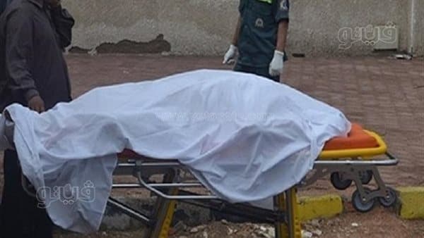 طالب يتعرض للسقوط أثناء رفع الأثاث بالمنيا