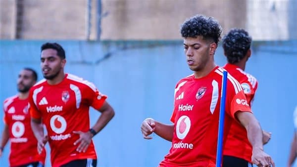 موقف إمام عاشور وأكرم توفيق من انضمام الأهلي أمام سموحة