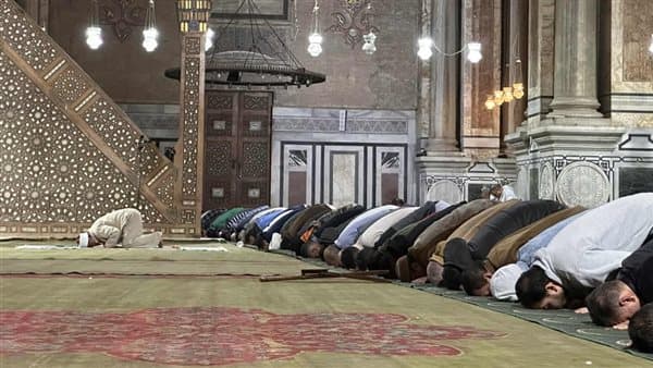 مواقيت أذان المغرب اليوم في القاهرة