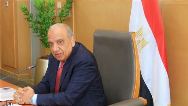 وزير الكهرباء يعلن توفير 70 مليار جنيه