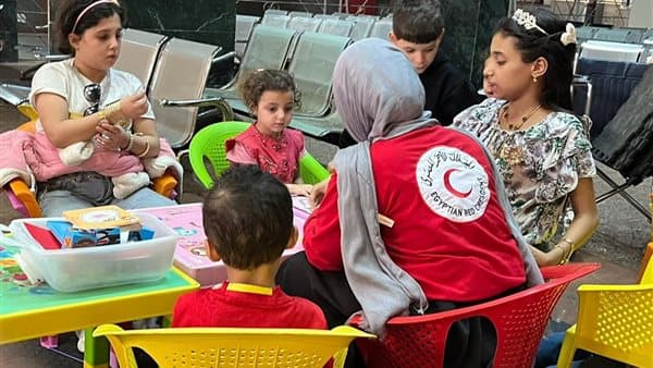 الهلال الأحمر المصري يدعم دفعة الجرحى الفلسطينيين