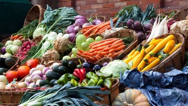 سعر الخضروات اليوم ارتفاع الطماطم و6 أصناف