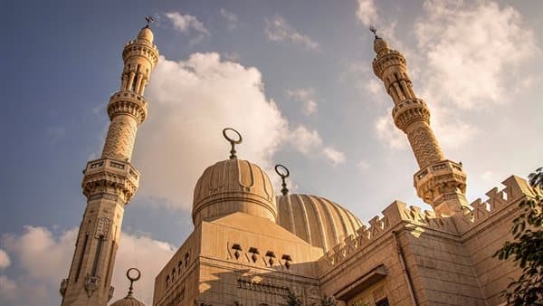 مواقيت الظهر في القاهرة اليوم