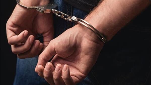 طالب يقتل دفاعًا عن ابنة خاله