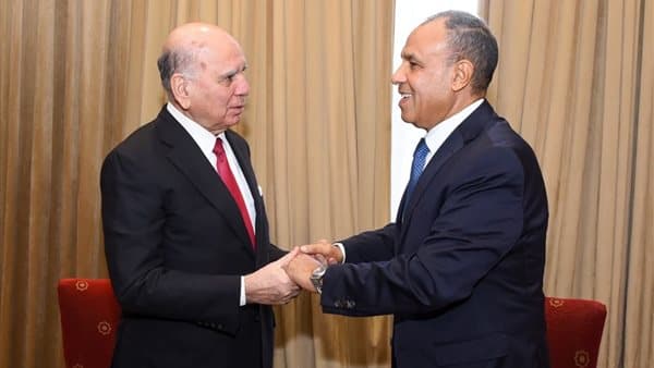 مصر والعراق يناقشان تعزيز التعاون الثنائي