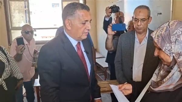 محمد علي خير يدعو لتكريم مديرة مدرسة كفر الجزار