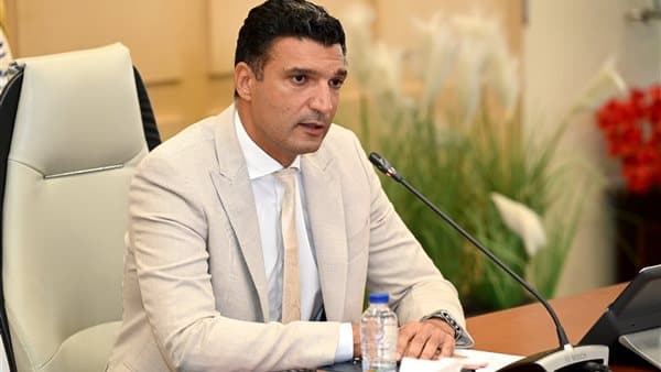 وزير الصناعة يناقش مع مصنعي الأثاث زيادة الإنتاج وتوسيع الأسواق