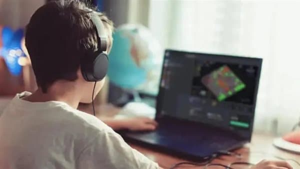 الأعلى لتنظيم الإعلام يحمي الأطفال من مخاطر التواصل