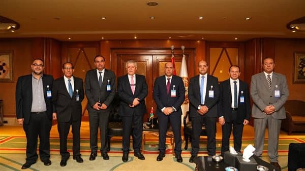 رداد يناقش مع الأردني الأوضاع العمالية المصرية