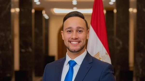 باحث يدرس أثر تمديد العقوبات الأمريكية على مسؤولين فلسطينيين