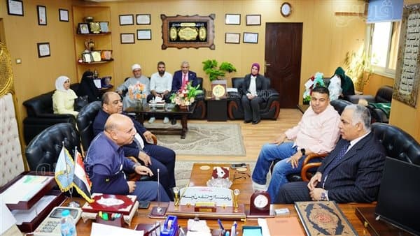 محافظ مطروح يعلن بدء الدراسة بكلية العلوم الأزهرية