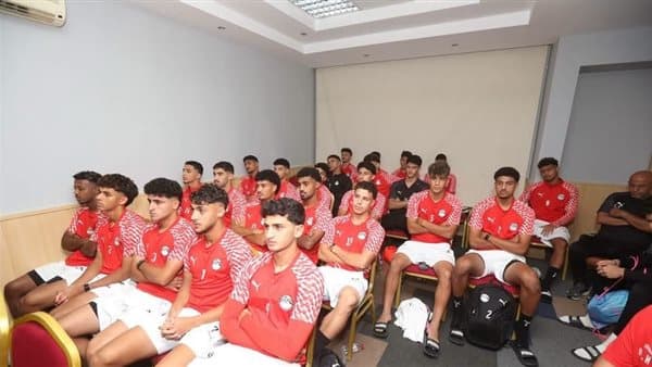 المدربون يحفزون منتخب الشباب لمواجهة ليبيا