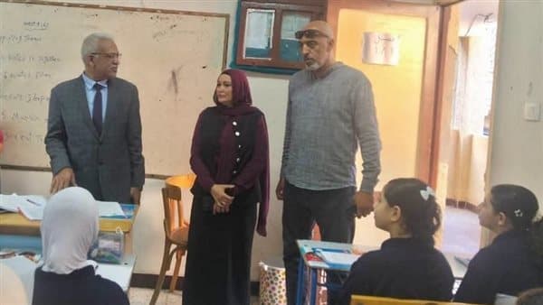 وكيل التعليم بالإسماعيلية يؤكد على حسن التعامل مع الطلاب
