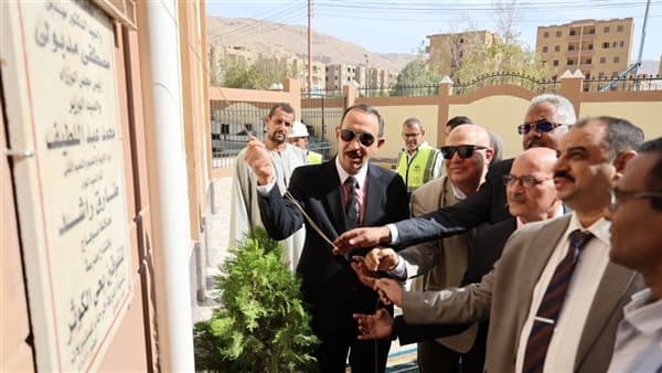 محافظ سوهاج يفتتح مدرسة STEM في حي الكوثر
