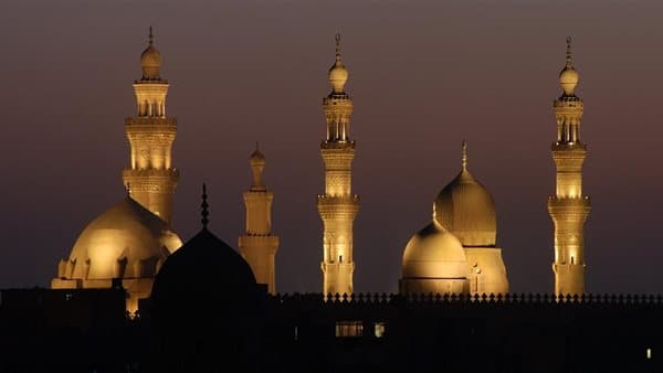 مواقيت صلاة الفجر اليوم في القاهرة