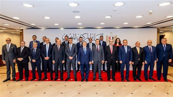 محافظ البنك ووزير الصناعة يطلقان صندوق إعادة هيكلة المصانع