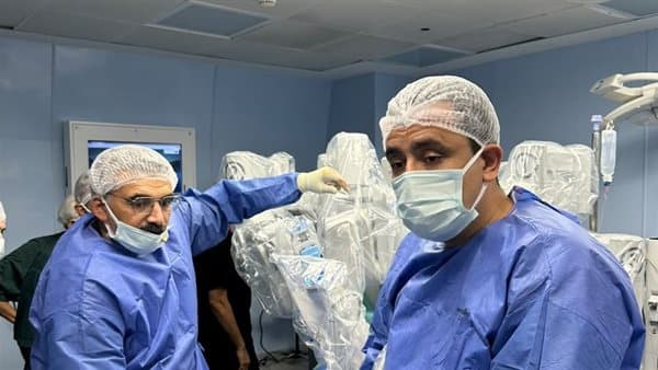 المعهد القومي ينجح في جراحة روبوتية لأورام البنكرياس