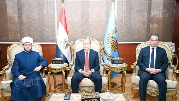 محافظ الغربية يستقبل وزير الأوقاف ورئيس الهيئة الوطنية بمناسبة العيد القومي الـ 228