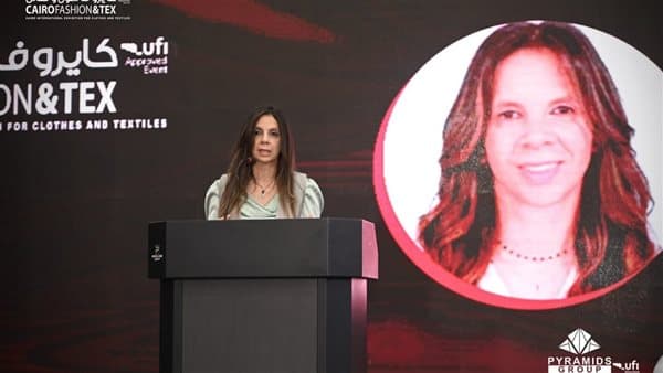 وزير الصناعة: فرص نمو واسعة في المنسوجات والملابس