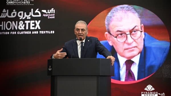 عبد السلام يتوقع وصول صادرات الملابس إلى 4 مليار دولار بحلول 2026