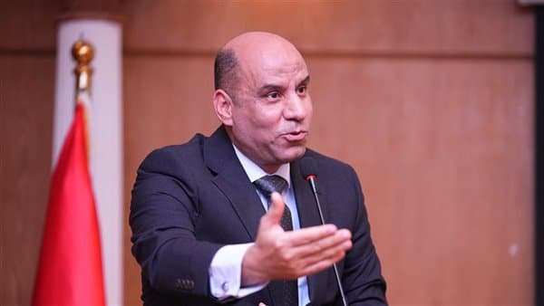 300 فرص تدريب لثلاث محافظات