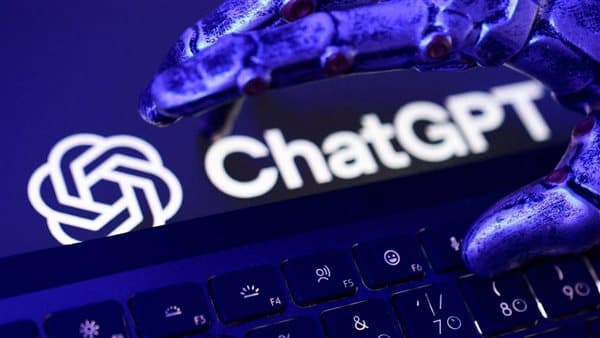 محادثات تحدد المحتوى وإعلانات الصور في ChatGPT