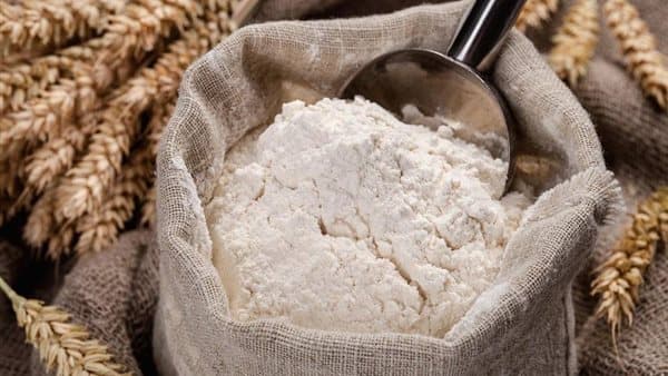 تموين القليوبية يوضح أزمة الدقيق بعد شكوى مخبز دملو