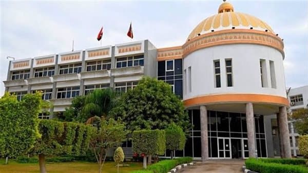 جامعة الفيوم تعلن فتح برامج دراسات عليا في الذكاء الاصطناعي بكليات العلوم